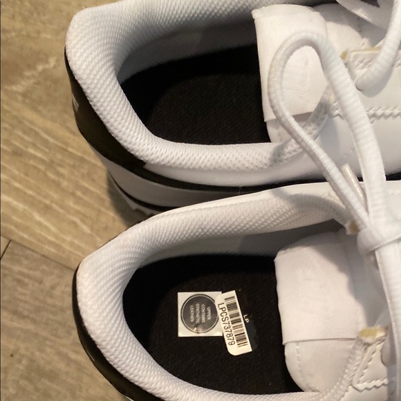 Nike Cortez Kids White Sneakers 904764-102  Sz 5Y - Picture 5 of 10